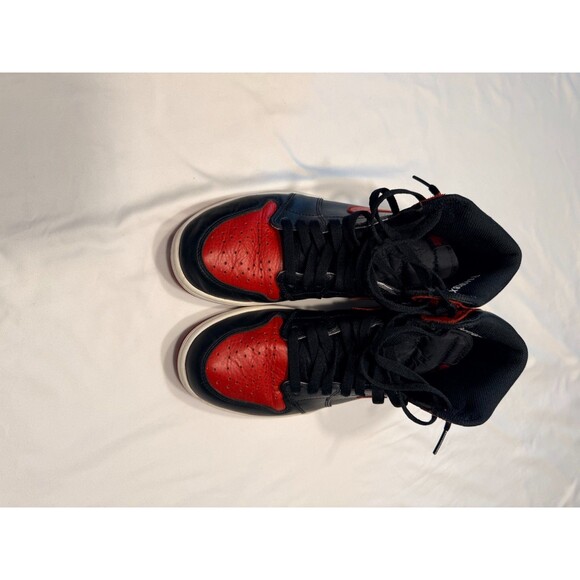 Size 9 - Jordan 1 Retro OG High Banned, Bred - Picture 1 of 5